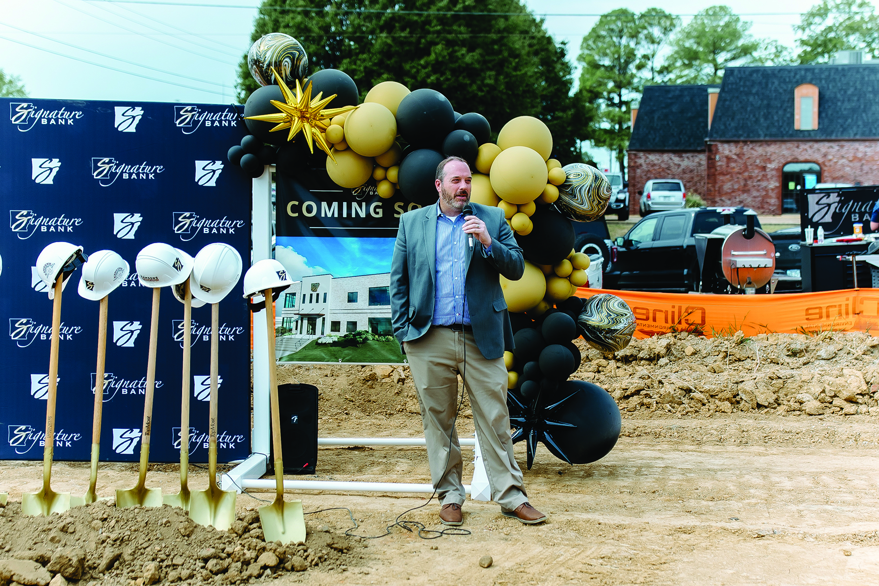 Signature Bank Breaks Ground